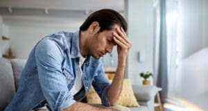 A munka-élet egyensúly művészete: Hatékony időgazdálkodás és stresszkezelési tippek a 30-45 éves férfiak számára Hatékony stresszkezelési és időbeosztási tippek