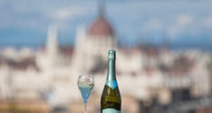 Történetének legexkluzívabb partiján mutatta be limitált pezsgőkülönlegességét a Hungaria Hungaria Zöld veltelíni-Zenit Brut Limited Edition