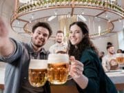 Világszínvonalú látogatói élményközpontot nyit a Pilsner Urquell Prágában Pilsner Urquell Prága központ