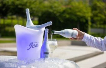 Itt az idei nyár legmenőbb itala, a jégre töltött pezsgő! Törley Ice Jégre töltött pezsgő