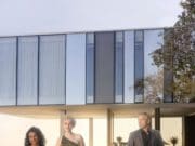 George Clooney, Julia Garner és Simone Ashley a Nespresso Kávé Mágikus Világát Mutatják Be Új Reklámjukban Nespresso - The Bet - George Clooney Julia Garner Simone Ashley