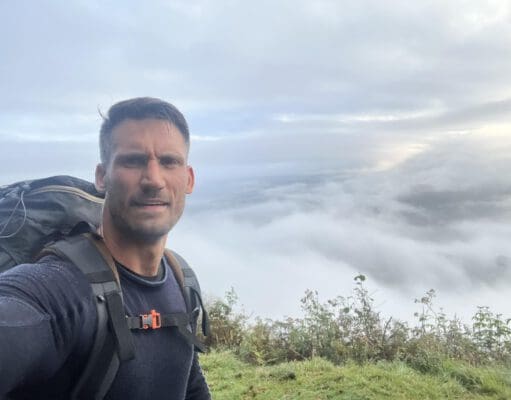 Napfelkelte a Pireneusokban: Zarándoklásom kezdetén Saint Jean-ban Hafi útja az El Camino-n