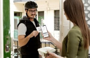 Wolt Újrahasználható Dobozokkal Támad Budapesten! Wolt Rakun