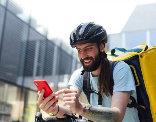 Világszinten Magyarországon visz először házhoz két óra alatt elektronikai és egyéb termékeket a MediaMarkt-ból a Wolt Drive wolt