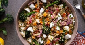 A tudatos táplálkozás új szemlélete 2024: sporteszközök és praktikus konyhai segédeszközök a fókuszban Saláta