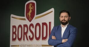 A Borsodi a magyar futballválogatott hivatalos söre Spiegel György