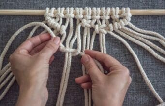 Makramé, mesterművek alapanyagai