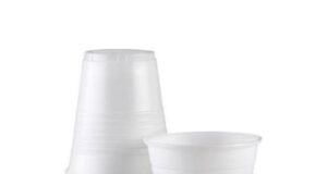 A műanyag poharak története és felhasználása a mindennapokban