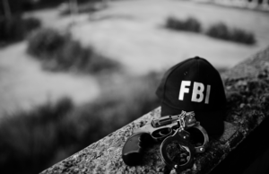 Tudós, FBI-rajtaütés, csend – mi történt Virgil Griffith-fel, és miért nem beszél róla senki?