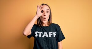 Egy jól elkészített céges póló előnyei