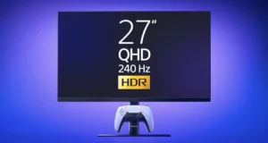 Sony bemutatta a 27 colos gamer monitort beépített DualSense töltőkampóval – a PS5 játékosok új kedvence érkezik