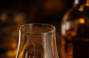 Mit árul el a whisky lecsengése a minőségről? Kóstolási útmutató kezdőknek Whisky lecsengése: a minőség legőszintébb jele