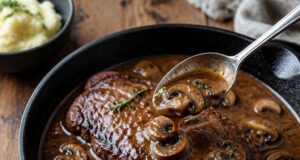 Gombamártás recept steakhez és schnitzelhez: 15 perc alatt kész alapszósz Gombamártás recept steakhez és schnitzelhez: 15 perc alatt kész alapszósz