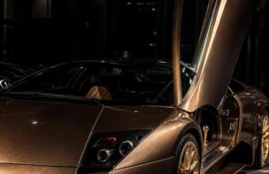 Az utolsó manuális váltós V12-es Lamborghini: miért történelmi tétel ez a Murcielago Az utolsó manuális váltós V12-es Lamborghini: miért történelmi tétel ez a Murcielago