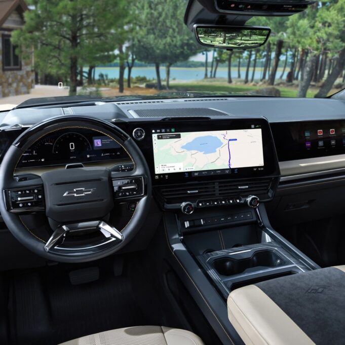2026-09-20-gm-carplay-android-auto-visszateres-featured Visszatérhet a CarPlay és az Android Auto a GM autóiba