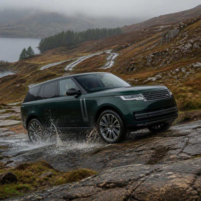 featured-image-6 Range Rover Electric: 333 mérföld hatótáv és valódi terepképesség
