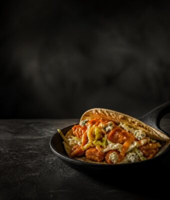 Buffalo csirkés smash taco: ropogós vacsora serpenyőből Buffalo csirkés smash taco: ropogós vacsora serpenyőből